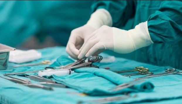 نجاح عملية جراحية نادرة في مستشفى