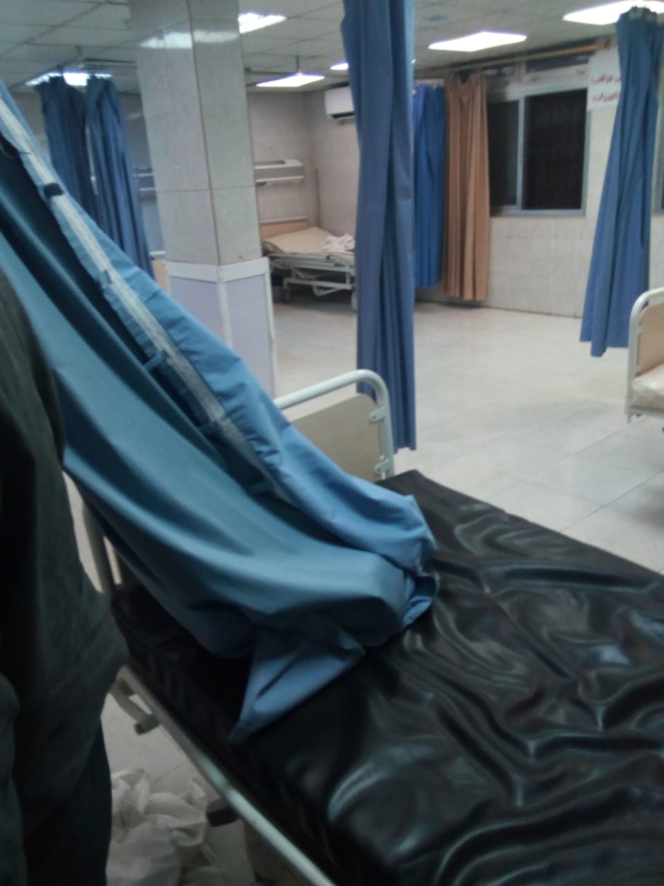 تكسير قسم الطوارئ في مستشفى ابو