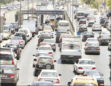 الخصاونة: حسم تعديل أجور النقل اليوم