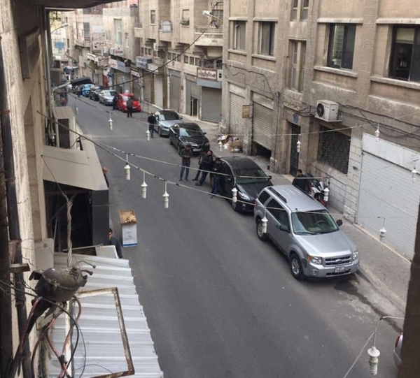 اصحاب المحال التجارية في شارع بسمان