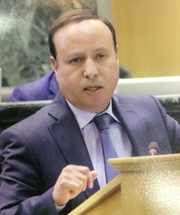 أعلن أنا النائب حابس الفايز