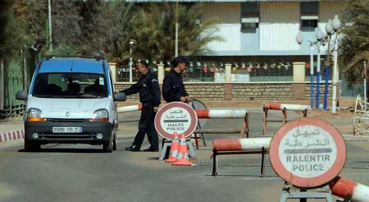 جزائري يضرم النار برئيس بلدية بسبب