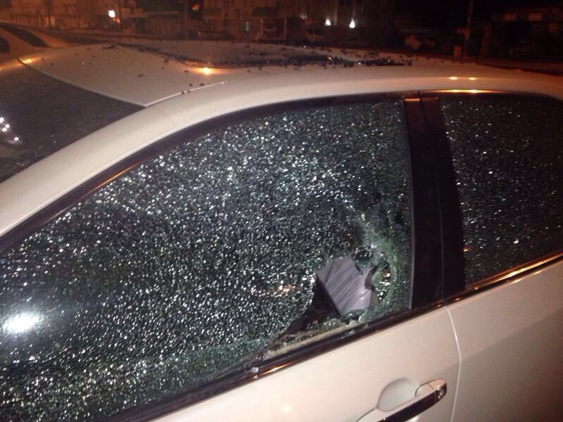 تحطيم مركبات بمشاجرة جماعية في الرمثا