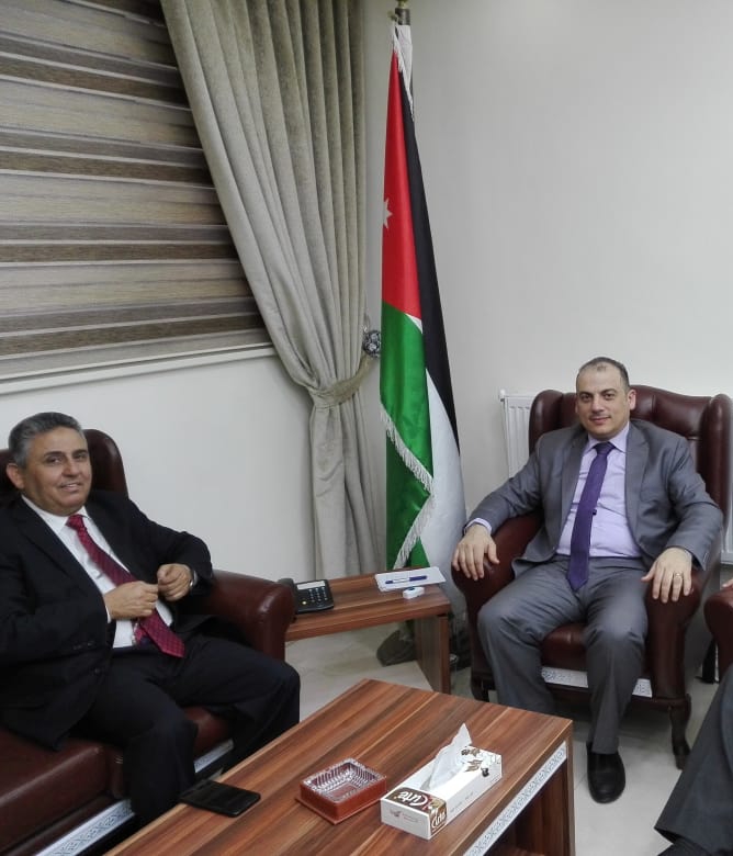 نقيب المهندسين الزراعيين يزور المركز الوطني