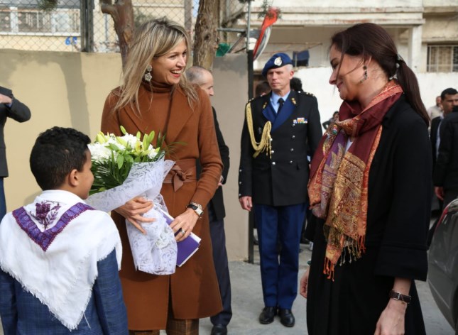 ملكة هولندا تطلع على مشروع لجان