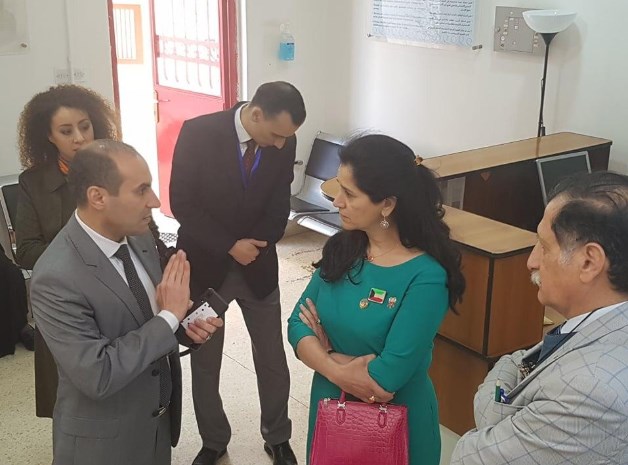 الشيخة انتصار الصباح تزور معهد العناية