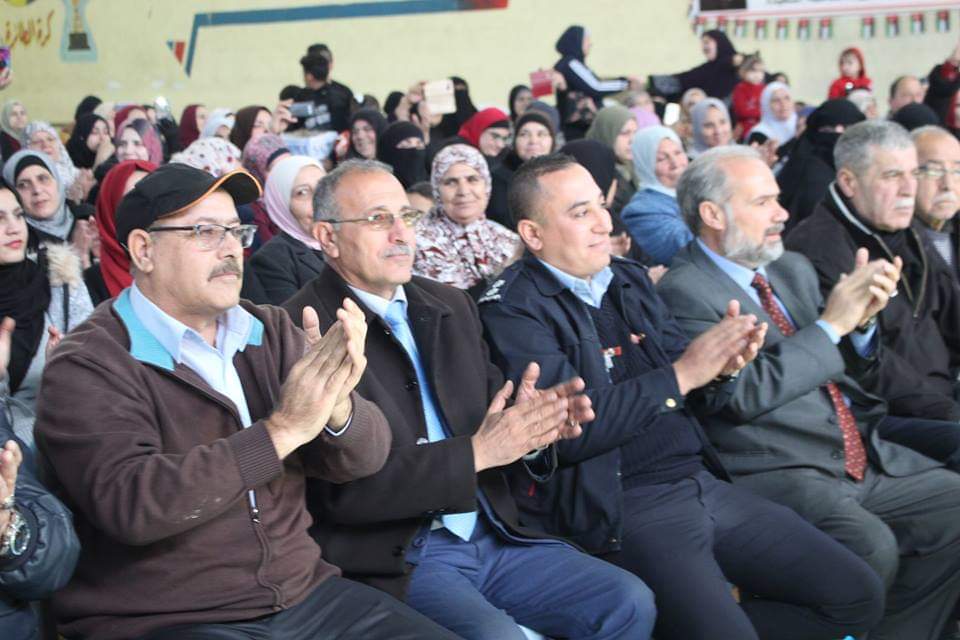 لجنة خدمات مخيم الحسين تقيم مهرجانا