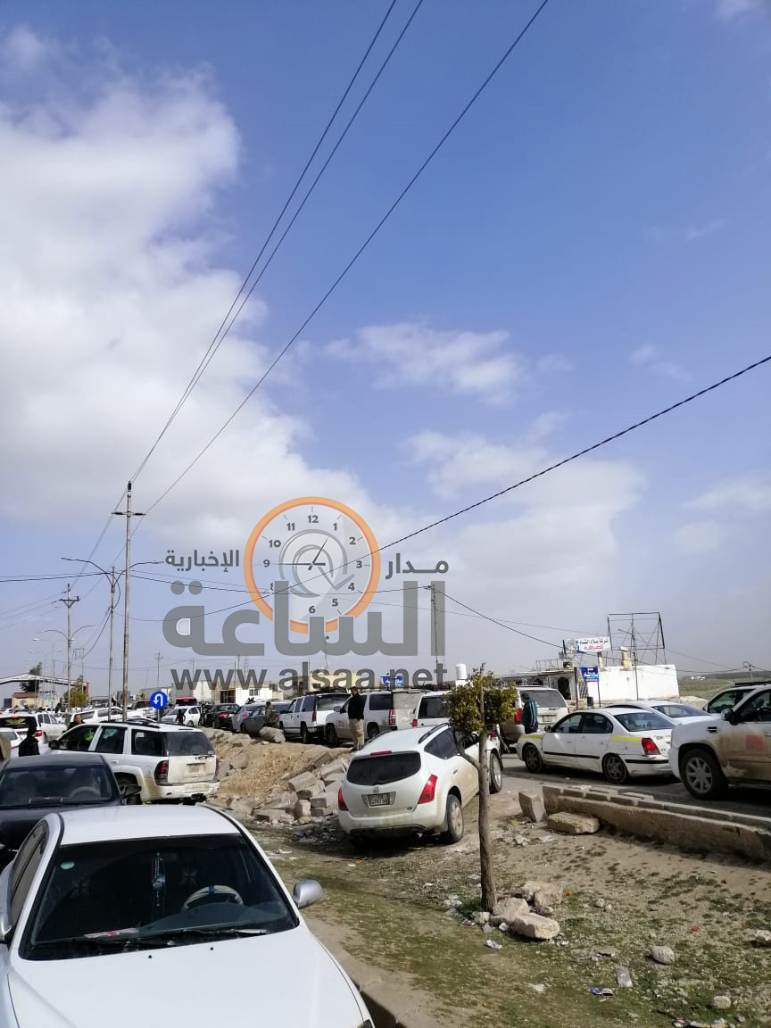 أزمة خانقة على حدود جابر (صور)