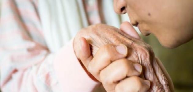 شاب أردني من وادي موسى يهدي