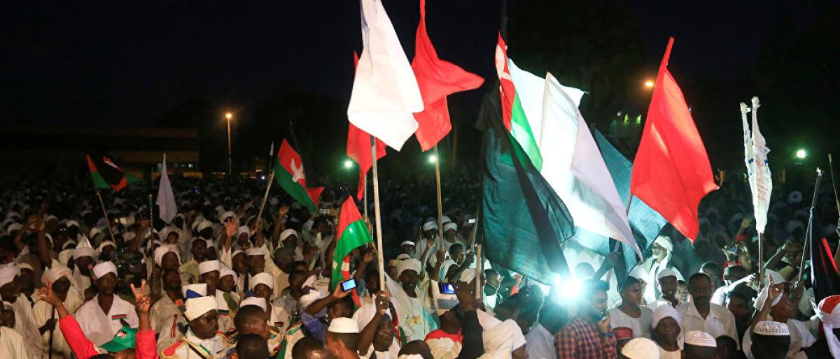 مقتل شرطي سوداني بالاحتجاجات.. وانقطاع الكهرباء