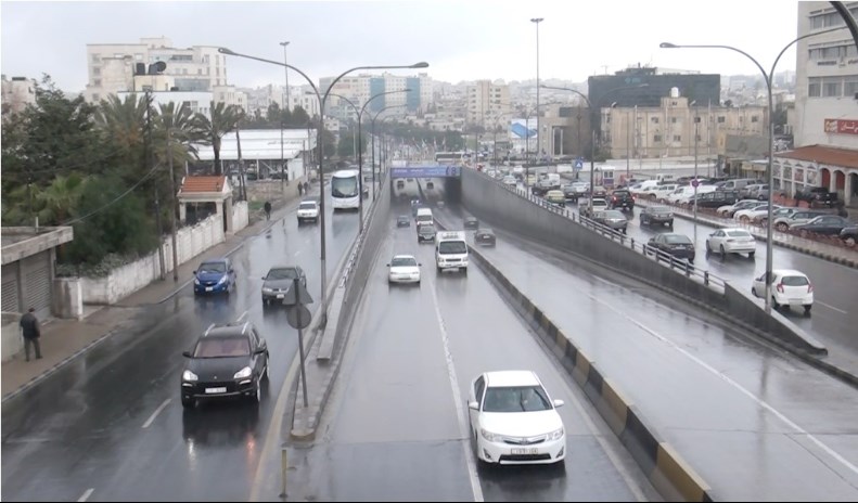 كوادر الأمانة تواصل العمل وفق حالة