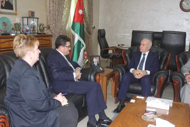 المعاني يقترح تنظيم مؤتمر بين الأردن