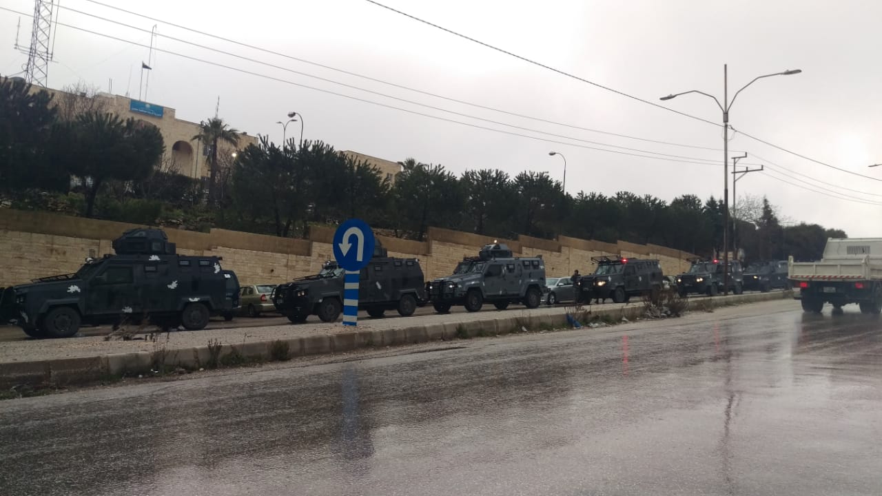 بعد التهدئة.. إعادة فتح الطرق في