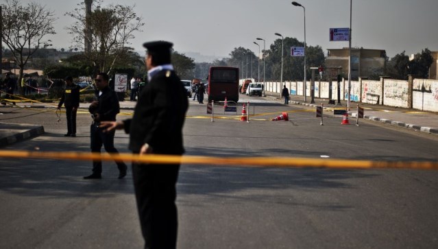 مقتل 3 أشخاص وإصابة 6 بتفجير