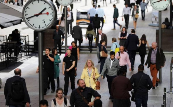 بريطانيا: معدل البطالة عند أدنى مستوى