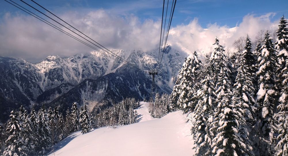 الشرطة السويسرية: عدة أشخاص دفنوا بعد