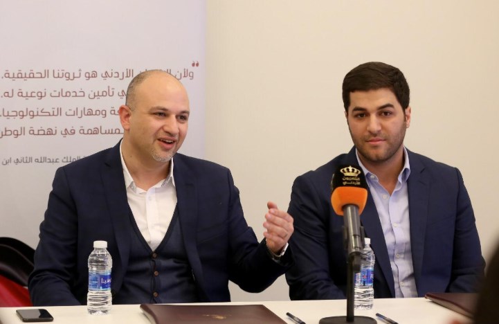 «الاتصالات» و«موضوع» توقعان مذكرة تفاهم لتدريب