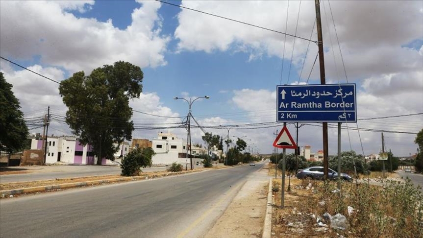 السوريون بالأردن.. كبار السن يعودون لبلادهم