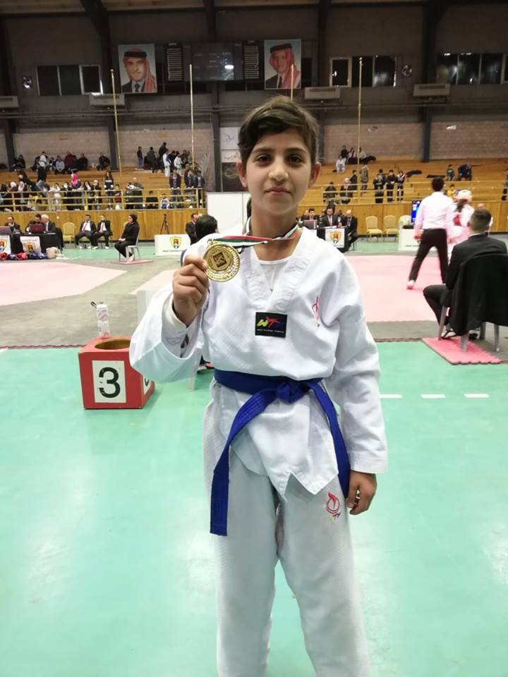 العبادية غزل تحصل على الميدالية الذهبية