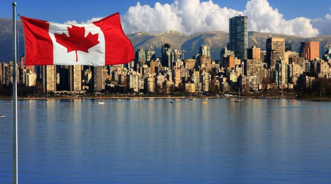 كندا تمنح مقدمي الرعاية للأطفال الإقامة