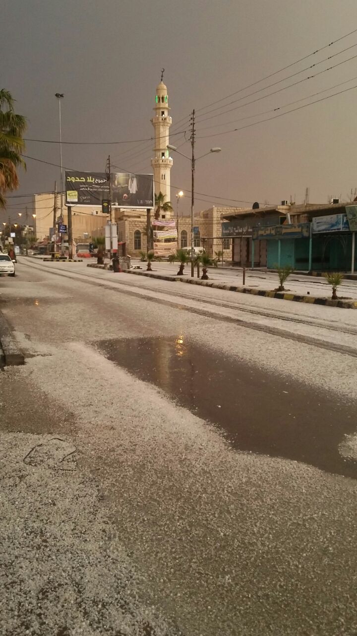 تساقط البرد في معان وأمطار غزيرة