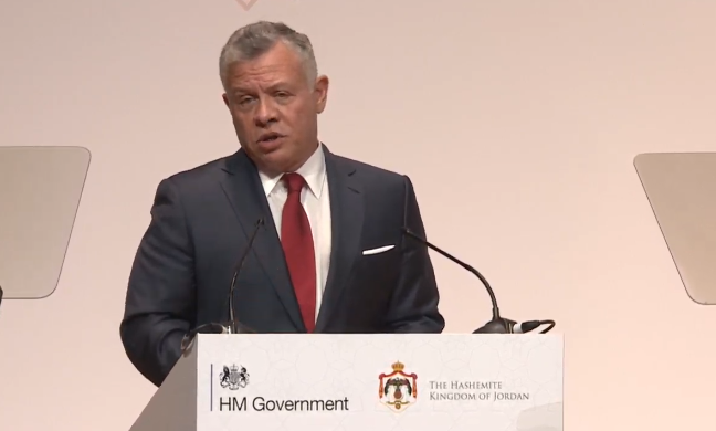 الملك: لن ننتظر الظروف الحالية حتى