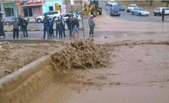 عجلون : اخلاء عائلات حاصرت السيول