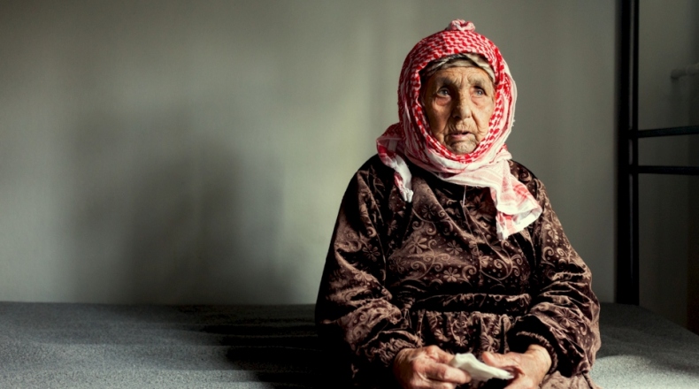 من سوريا.. وفاة أكبر لاجئة في