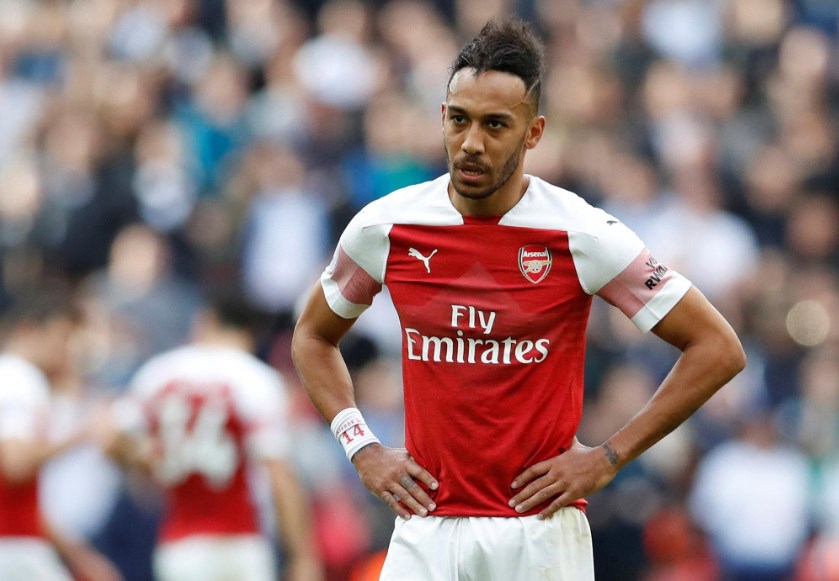 أوباميانج يحرم آرسنال من فوز قاتل