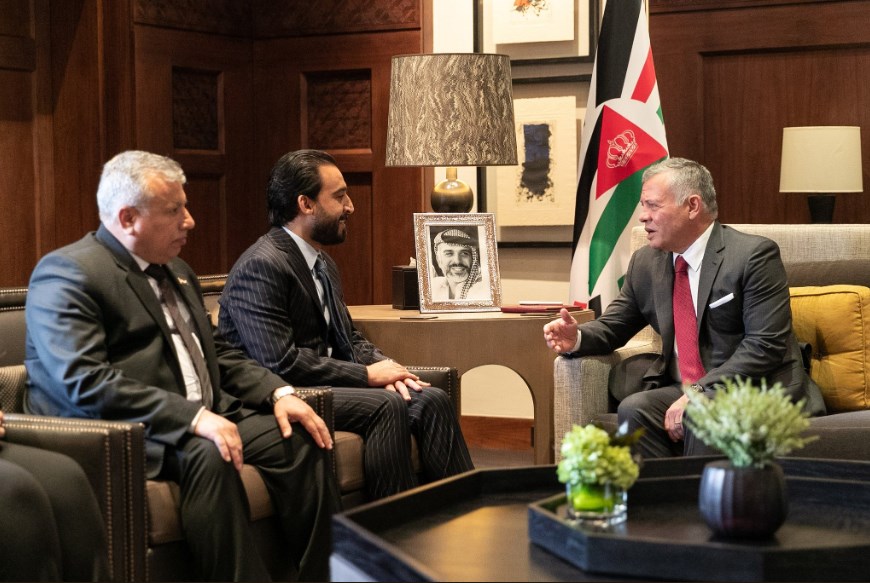 الملك يستقبل الحلبوسي