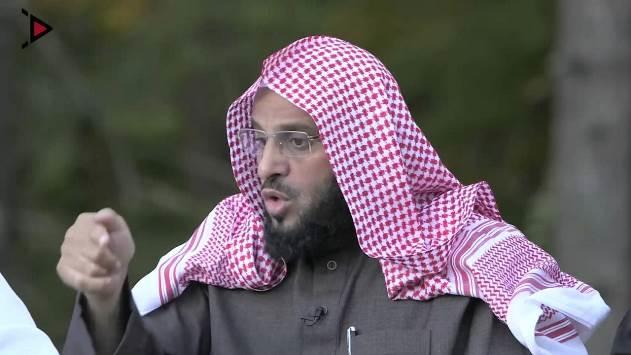 القرني يحذر من كلمات تخرج من