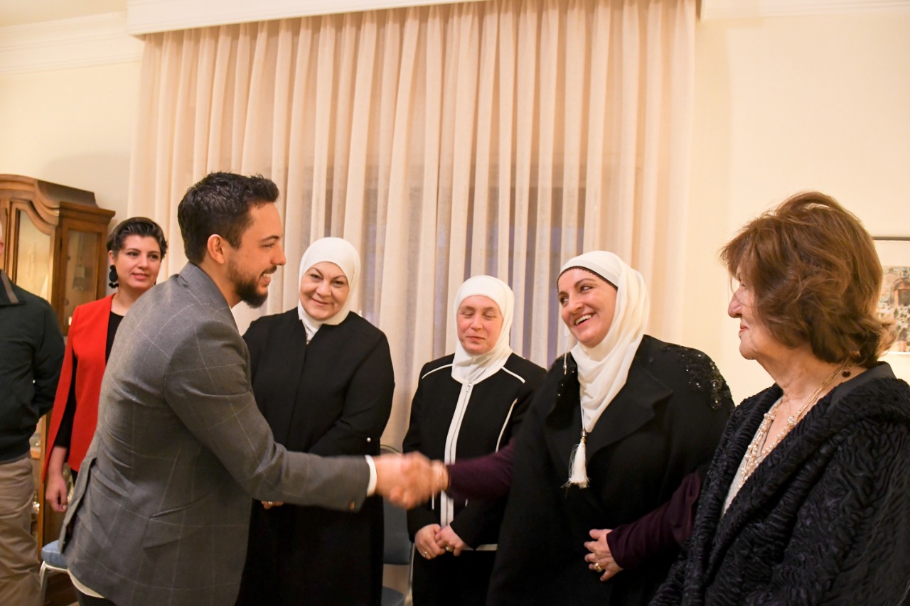 ولي العهد يلتقي وجهاء وشخصيات الشركس