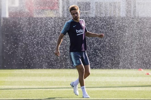 مكالمة إنييستا تقنع سامبر بالرحيل عن