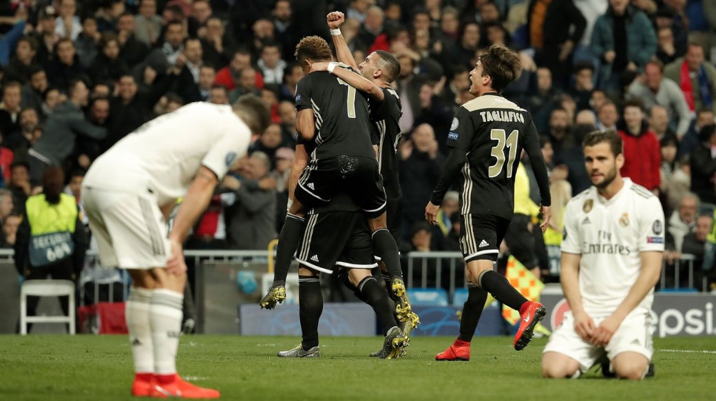 أياكس الهولندي يهزم ريال مدريد برباعية