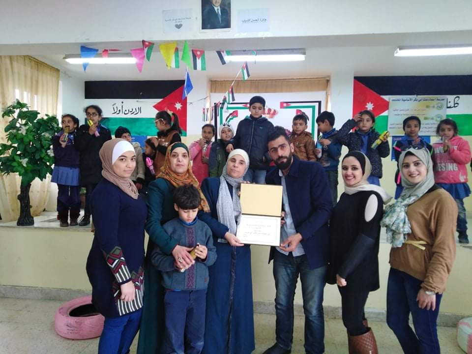 نشاط تفاعلي لطلبة مصادر التعلم بمدرسة