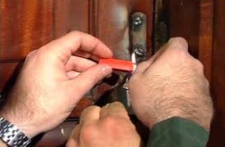 اغلاق عيادتين وانذار 18 أخرى في