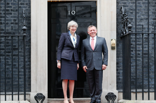 الملك يؤكد على تكثيف الجهود لتحريك