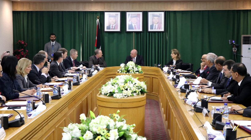 الفايز يلتقي القائم باعمال السفارة الامريكية..