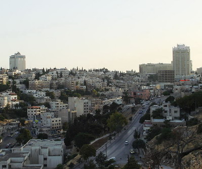 طقس بارد نسبيا اليوم وارتفاع الحرارة