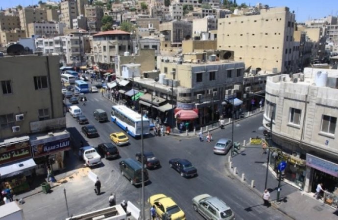 تجار يدعون للاهتمام بشارع قريش