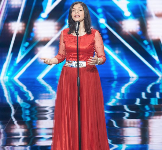 بالفيديو.. . حفيدة أم كلثوم تأسر