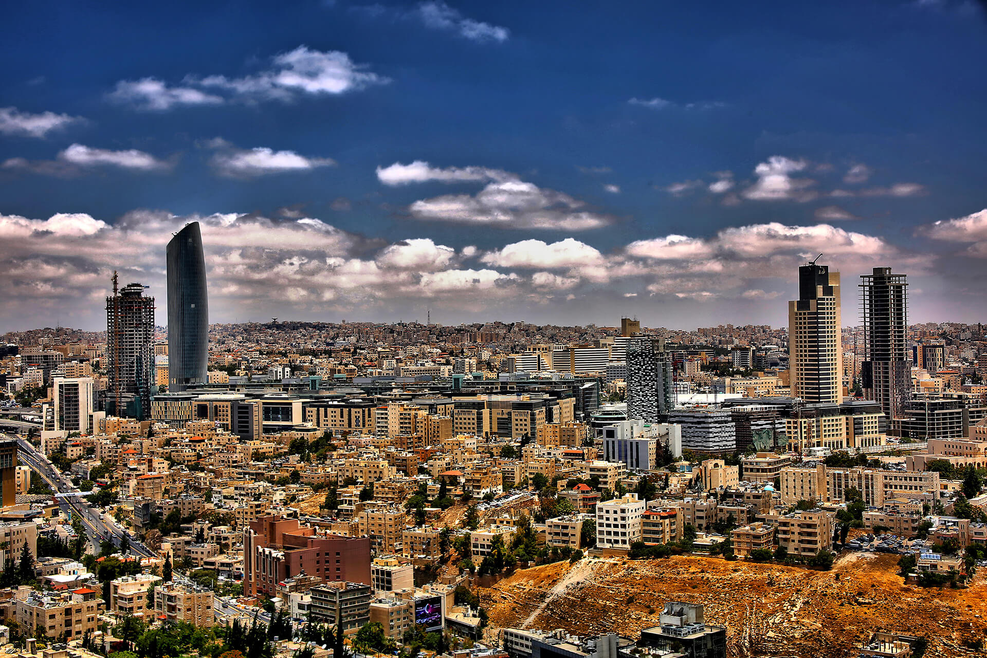 طقس دافئ اليوم وغدا