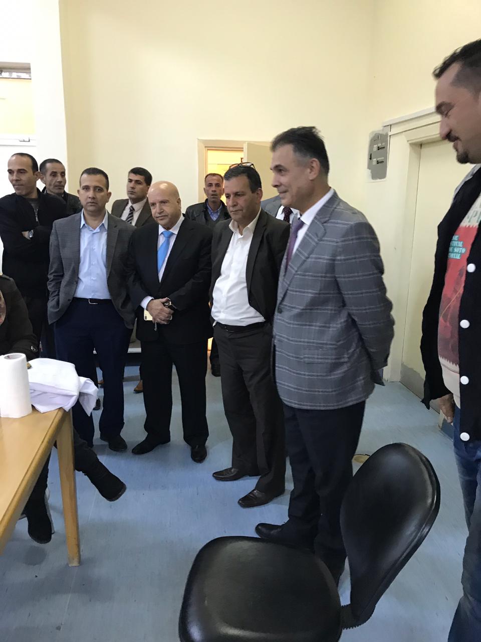 رئيس جامعة البلقاء التطبيقية يتفقد كلية