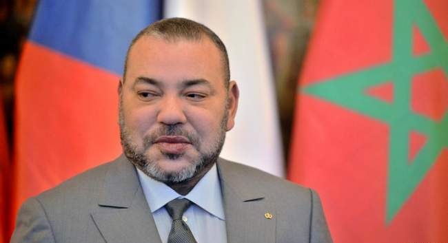 عاهل المغرب يطمئن على صحة الرئيس