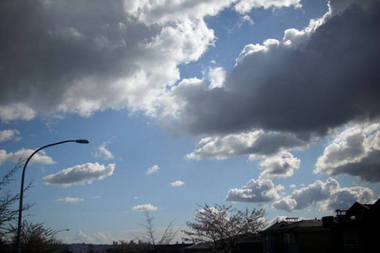 طقس بارد وأمطار خفيفة في شمال