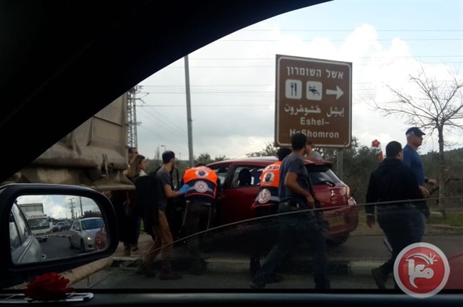 مقتل جندي واصابة مستوطن بعملية اطلاق