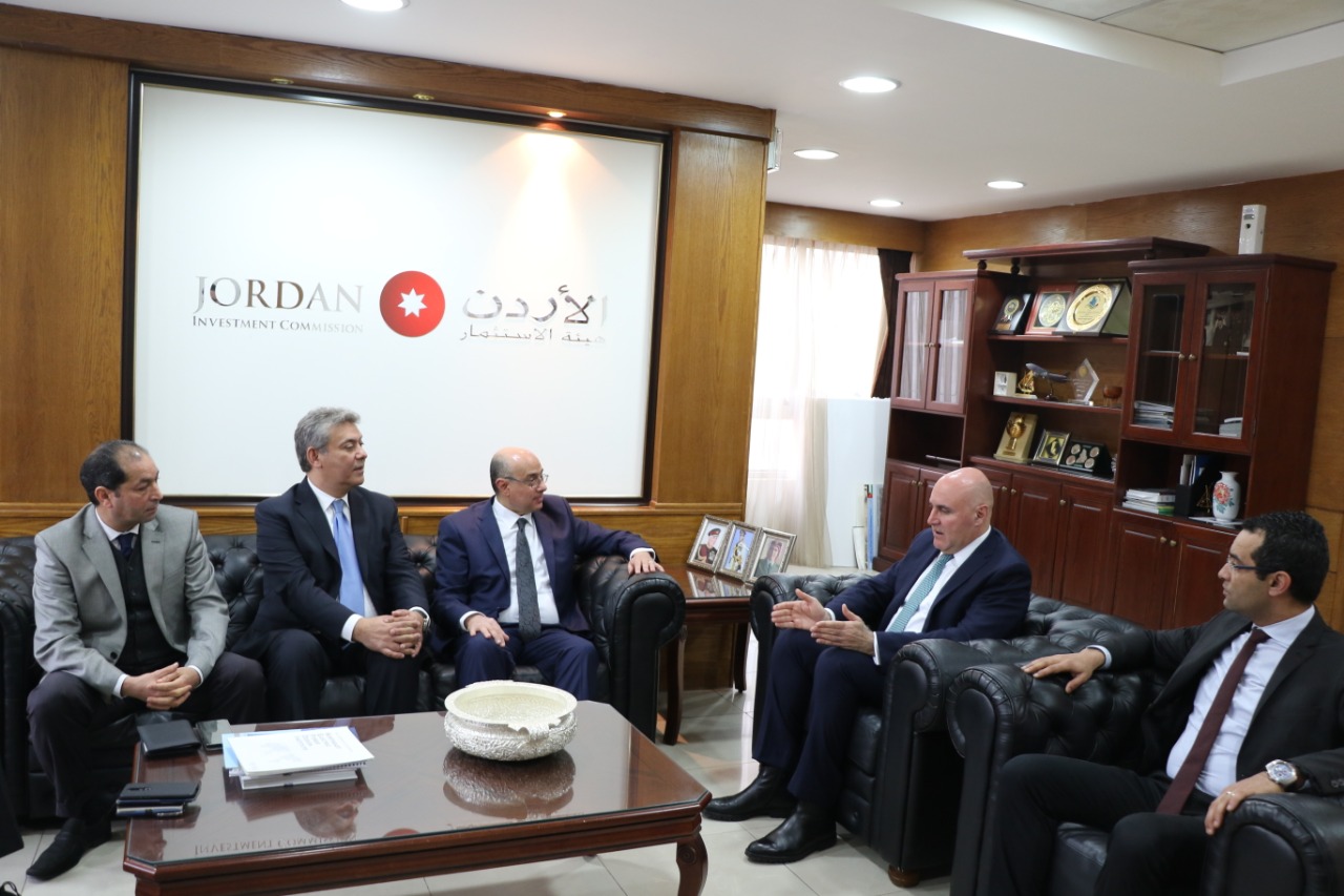 شحادة يلتقي رئيس الهيئة التونسية للاستثمار