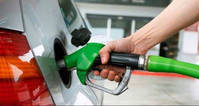 الحكومة: ارتفاع ملحوظ على أسعار البنزين
