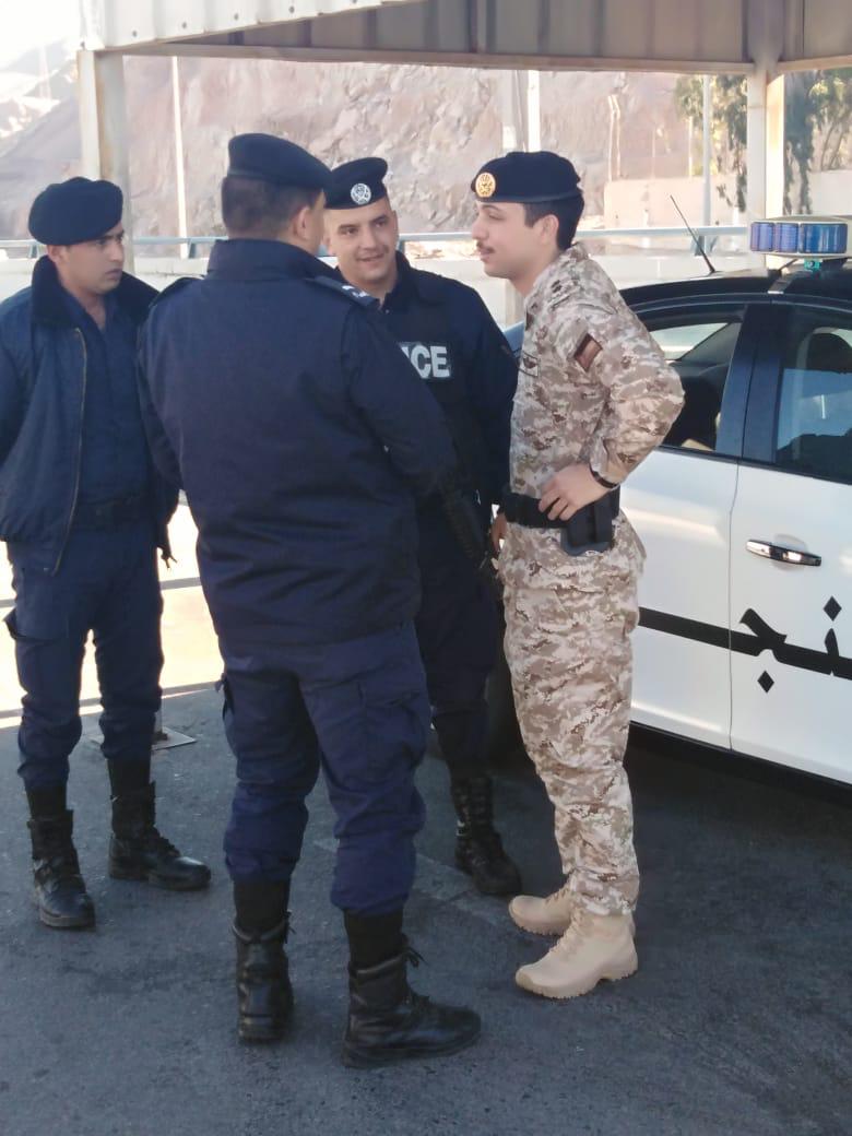 ولي العهد يفاجئ دورية.. ماذا فعل