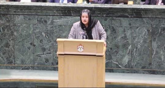 مطالبات نيابية بتحويل أمين عمان السابق